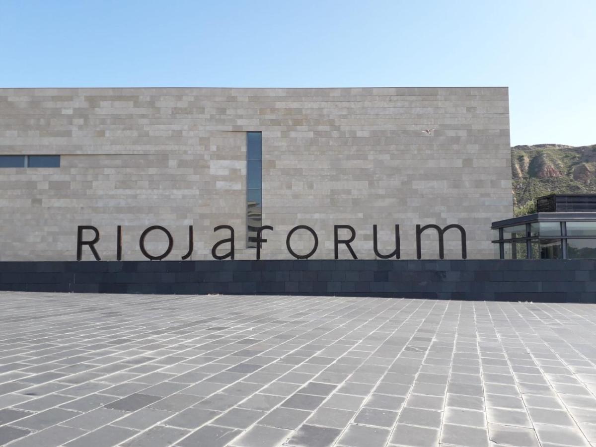 Centrico Y Con Encanto En Tierra De Vinos Logrono Luaran gambar